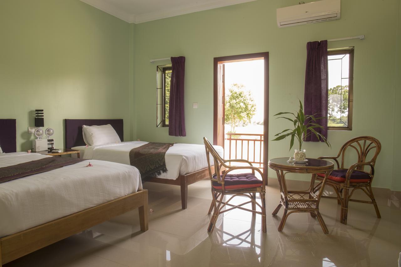 Samrith Hotel Kampong Thom Exterior photo
